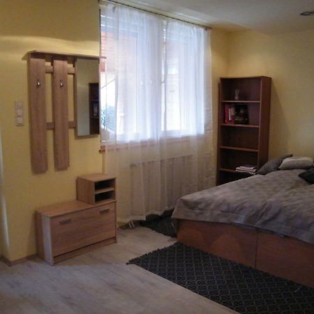 Pal Utcai Apartman Мишкольц Экстерьер фото
