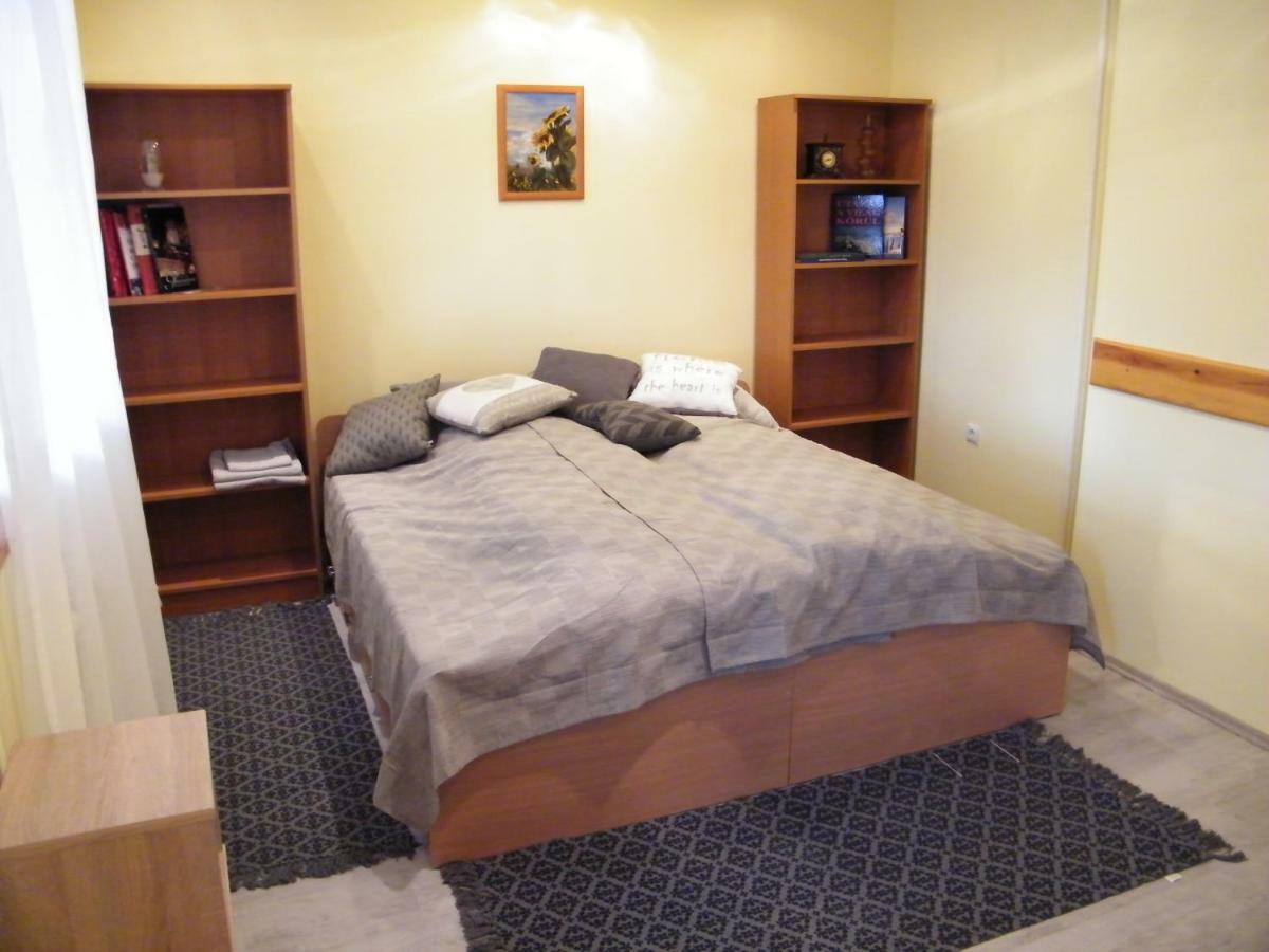 Pal Utcai Apartman Мишкольц Экстерьер фото