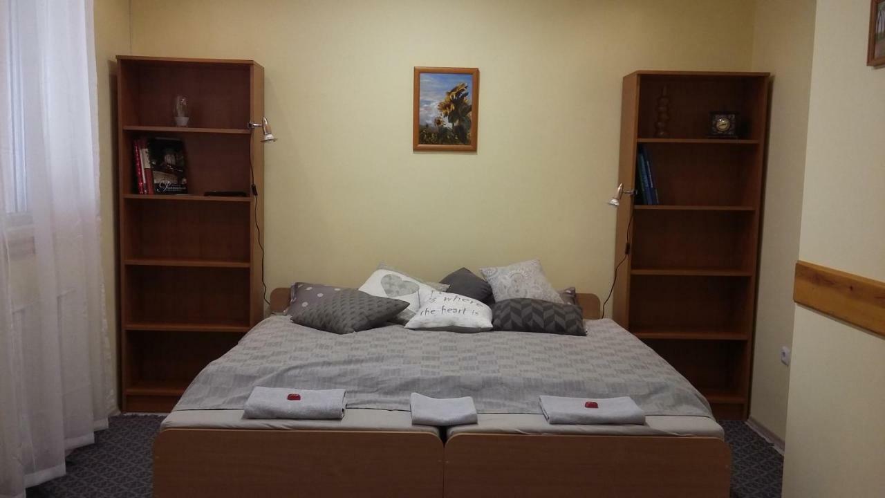 Pal Utcai Apartman Мишкольц Экстерьер фото